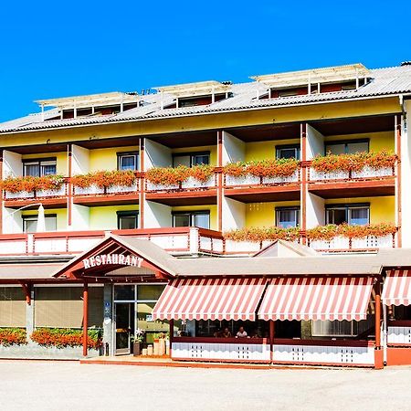 Gasthof Menuewirt Sankt Kanzian am Klopeiner See Екстер'єр фото